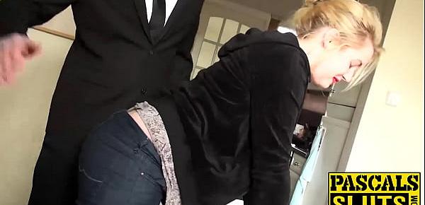  Like all good chicks Amber West cherish a good ass spanking